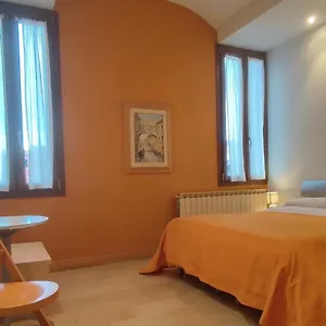 Apartment Corte Due Porte, Venice
